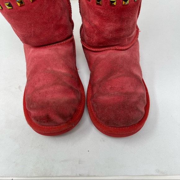 UGG Australia kids red pull on boots with studs size 1 - Picture 4 of 10